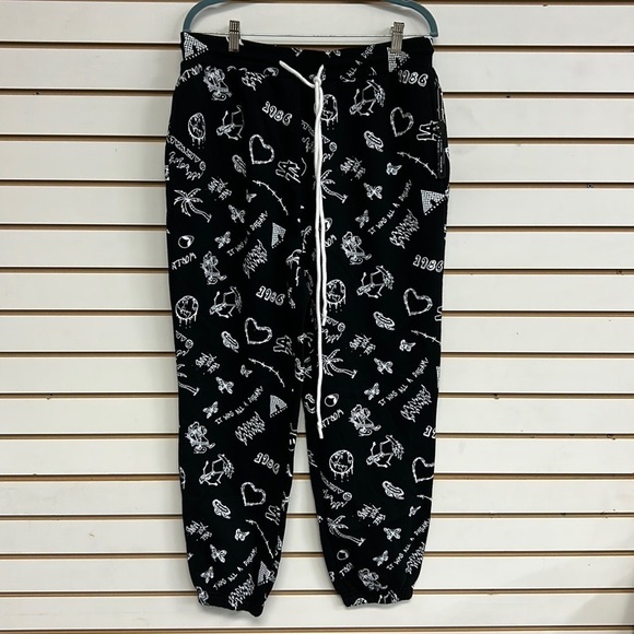 Forever 21 Plus Athletic Bottoms - Size 0X- Plus Size Airwalk Graphic‎ Joggers - Picture 1 of 5